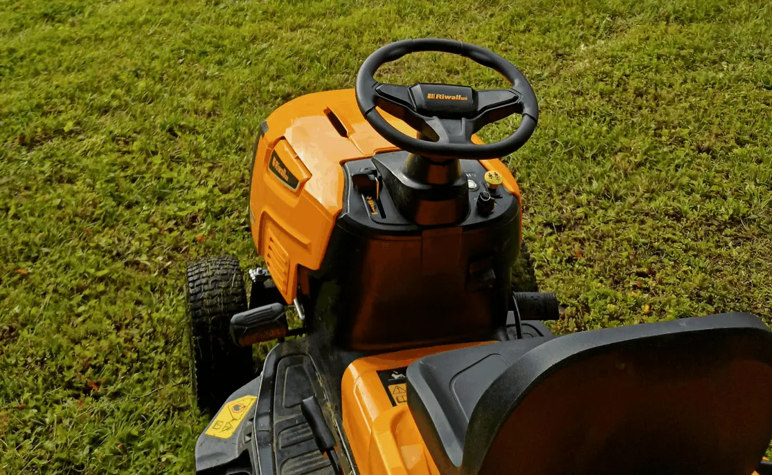 zakladani travniku opava